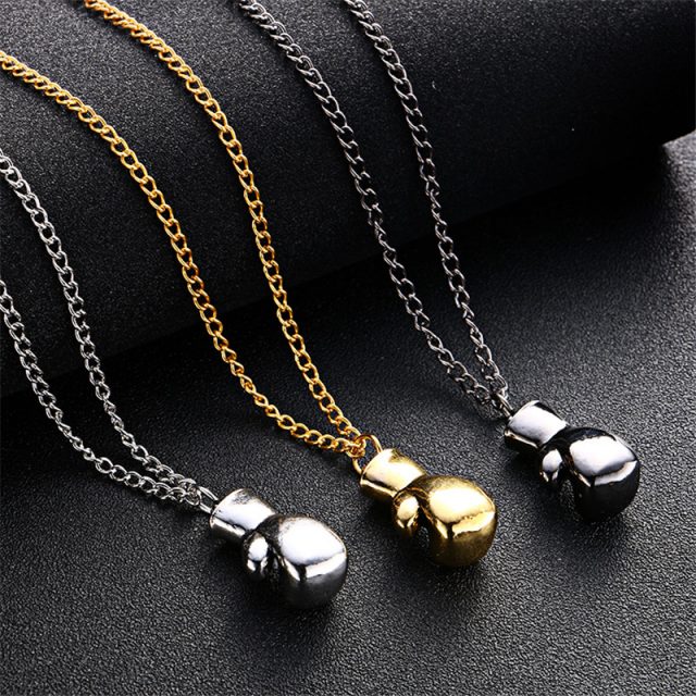 Men’s Retro Style Chain Necklace with Boxing Glove Shaped Pendant